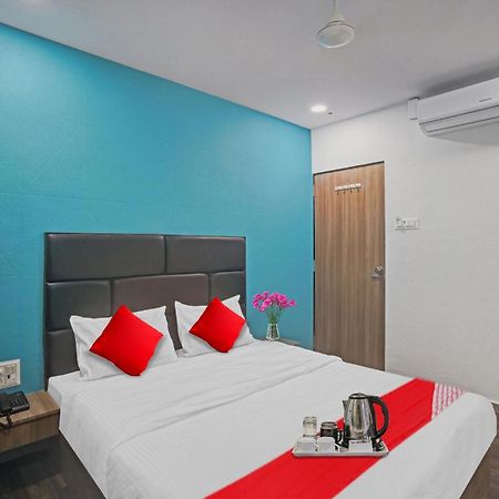 Hotel O Infinity Surat Zewnętrze zdjęcie